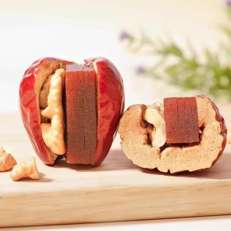🥝Say goodbye to high-calorie guilt! 🌼🌽 Satisfy your taste buds with our fiber-rich Jujube with Hawthorn and Walnut Hug Dried Fruit!-XA（副本）